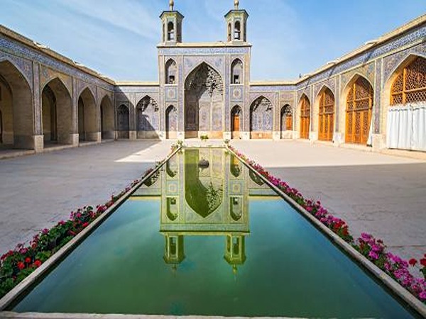 تصویر 1 از قیمت خرید تور گردشگری شیراز عمده به صرفه و ارزان